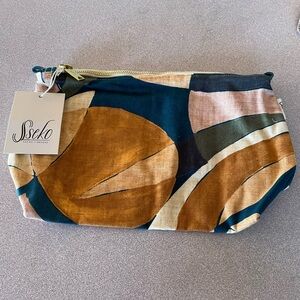 NWT! Sseko Designs Cosmetic/Handbag!